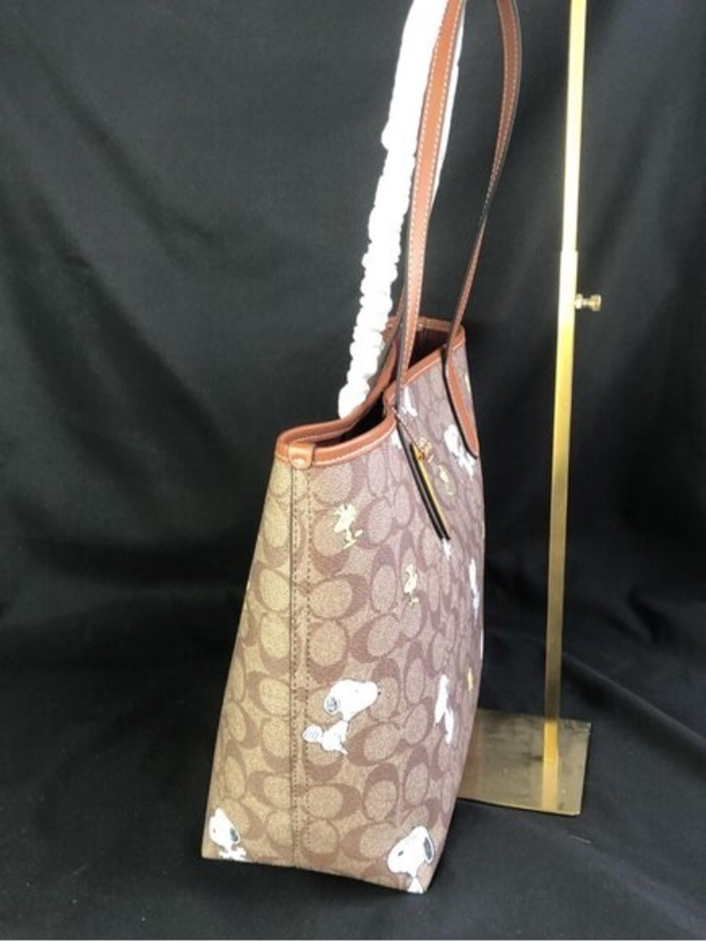 Coach Brown Signature Tote with Snoopy & Woodstock Print - Picture 4 of 8